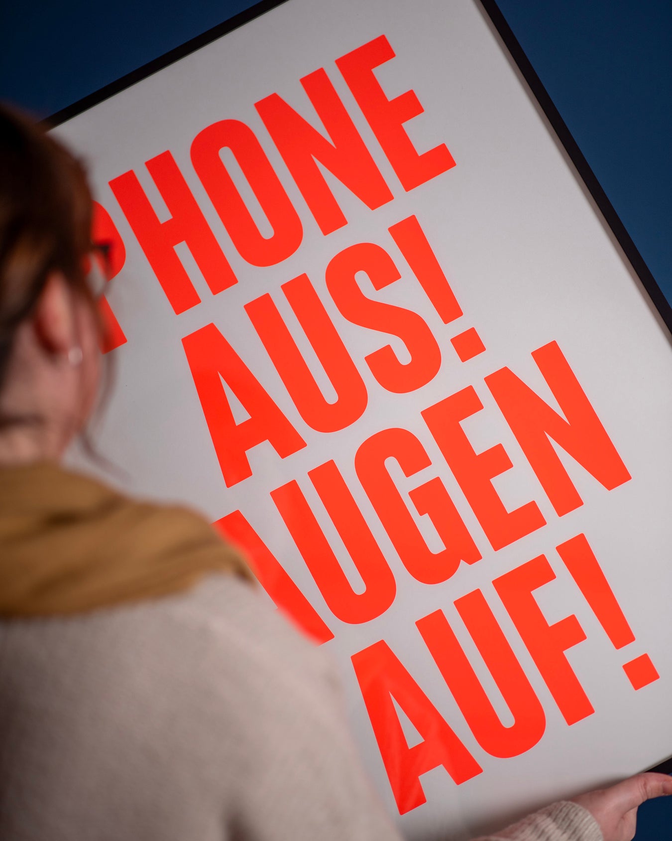 Phone aus! Augen auf! (Neon)